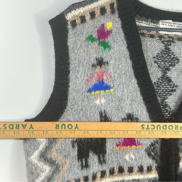 Artesanias Hand Made 100% Alpaca Wool Wood Button Up Knit Vest One Size Stunning - Picture 6 of 11